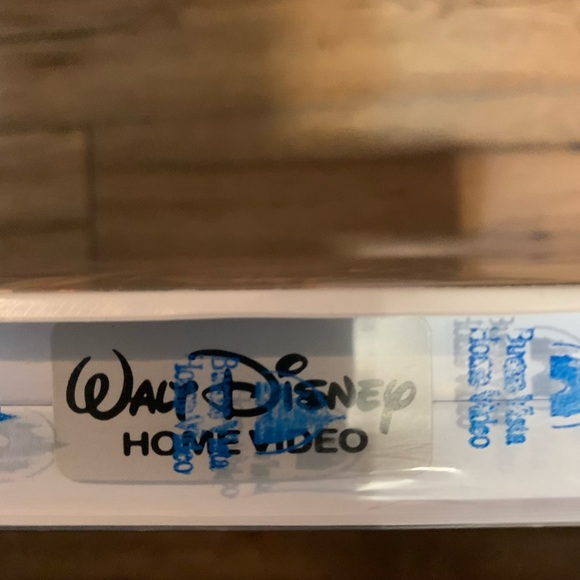 Unopened factory sealed Disney Pollyanna VHS - Picture 2 of 3